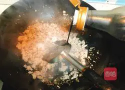 Dinner meal: Illustration of how to make minced tofu 8