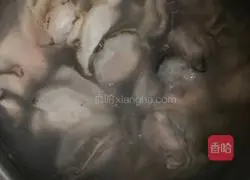 Illustration of how to make garlic vermicelli oysters 2