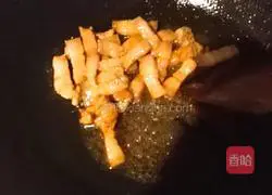 Illustration of how to make braised pork rice 3