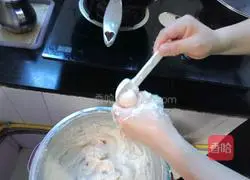 Illustration of how to make handmade fish balls 15
