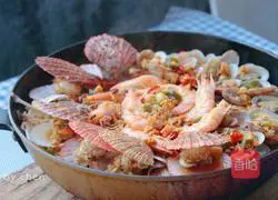 Illustration of how to make steamed spicy seafood platter 9