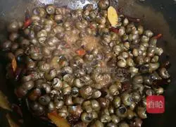 Illustration of how to make spicy screws 9