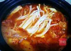 Korean spicy cabbage soup recipe 12