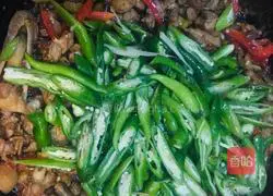 Illustration of how to make stir-fried duck with ginger 5