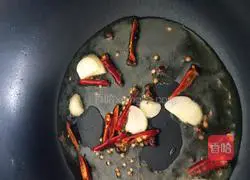 Illustration of how to make asparagus and stir-fried meat 5