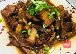 Illustration of how to cook pork with dried bamboo shoots 7