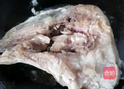 Illustration of how to make spicy fish head 6