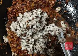 Spicy Mushrooms Beef sauce recipe illustration 6