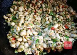 Illustration of how to make fried sesame seeds 12