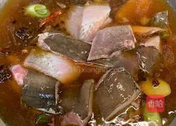 Illustration of how to make homemade boss fish 10