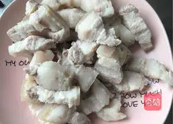 Casserole Braised Pork Recipe Illustration 3