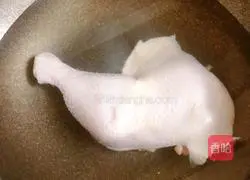 Illustration of how to make saliva chicken 1