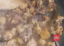 Illustration of how to cook chicken legs stewed with potatoes 3