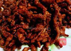 Illustration of how to make shredded pork with Jia Chang Jing sauce 8