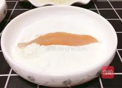 Illustration of how to make fried chicken fillet 8