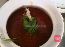 Illustration of how to cook pig's trotters with soybeans 12