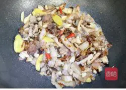 Add Serve this, braised pork rice is smooth, tender, delicious and not greasy.Illustration 4