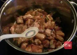 Illustration of how to make high-sheng spareribs 6
