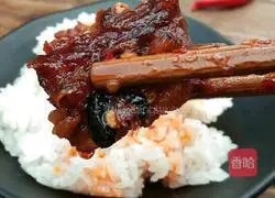 Illustration of how to make grass carp with chopped pepper 5