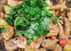 Illustration of Steamed Mushrooms, Potatoes and Chicken 6