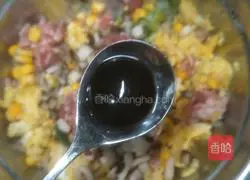 Illustration of how to make Auspicious Ruyi Roll 4