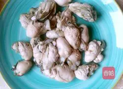 Illustration of how to make oyster omelette 4