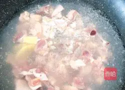 Seafood Mushroom Braised Chicken Recipe Illustration 4