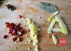 Illustration of how to make pork with pickled cabbage 3