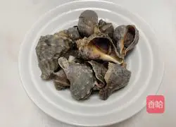 Illustration of how to steam conch 3