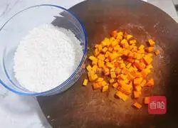 Illustration of how to make green pepper and shredded pork and tamagoyaki bento 15