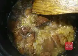 Illustration of how to cook pork belly with pickled cabbage 5