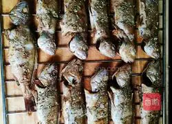 Illustration of grilled small yellow croaker 3