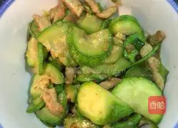 Illustration of how to make fried zucchini and meat 8