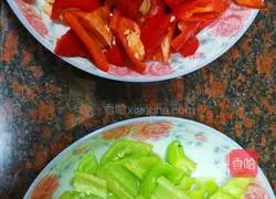 Illustration of how to cook chicken leg mushrooms with fried meat 3