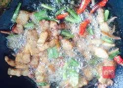 Illustration of how to stir-fry Qianzhang celery 4