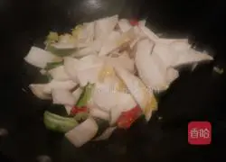 Illustration of how to make fried king oyster mushrooms 4