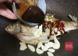 Illustration of braised Wuchang fish 10