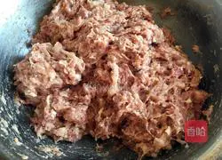 Illustration of how to make rolls 5