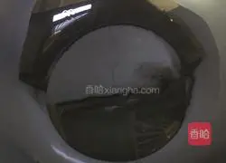 Illustration of how to cook loofah with fried meat 16