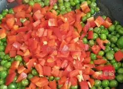 Illustration of how to make fried peas and steak 7