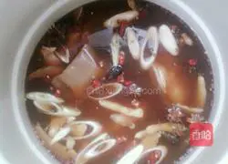 Illustration of homemade beef sauce 9