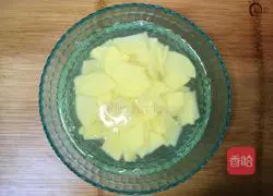 Illustration of how to make pork belly and fried potatoes 4