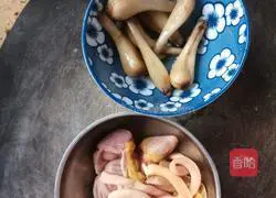 Illustration of how to make fried chicken with sour scallops 1