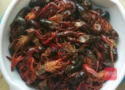 Illustration of how to make spicy crayfish 2