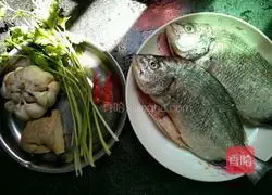 Illustration of how to make steamed yellowfin fish 1