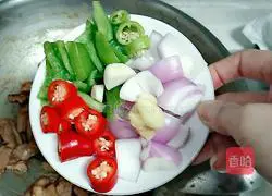 Illustration of how to make farm-style stir-fried pork 8