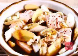 How was this pig made into 