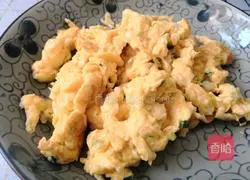 Here comes the recipe for the delicious and delicious fried eggs with chives 3