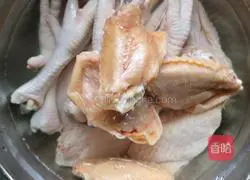 Tiger Illustration of how to make roasted yuba with chicken wings 1