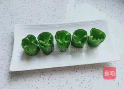 Illustration of how to make meat stuffed with pepper 3